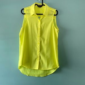 Size S neon yellow sleeveless Express Portofino. Love it, but I never wear it.